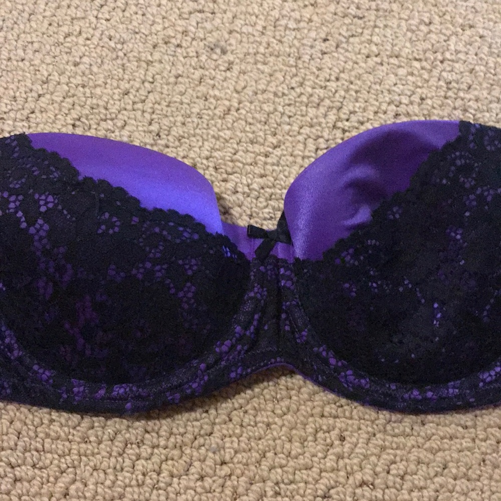 Victoria’s Secret lined Demi 34D